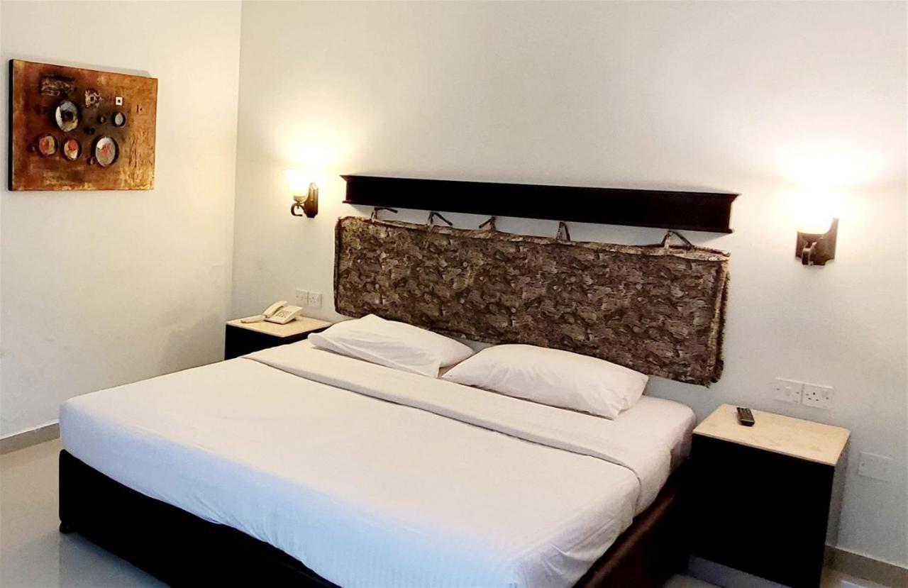 Signature Inn Hotel Deira Dubai Bagian luar foto