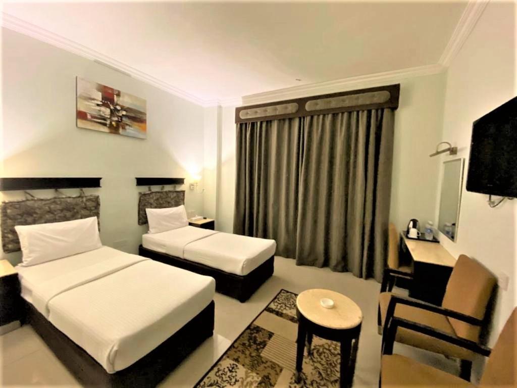 Signature Inn Hotel Deira Dubai Bagian luar foto