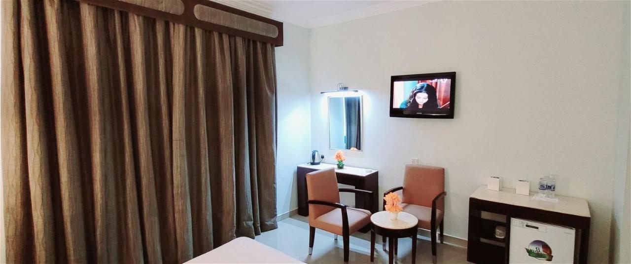 Signature Inn Hotel Deira Dubai Bagian luar foto