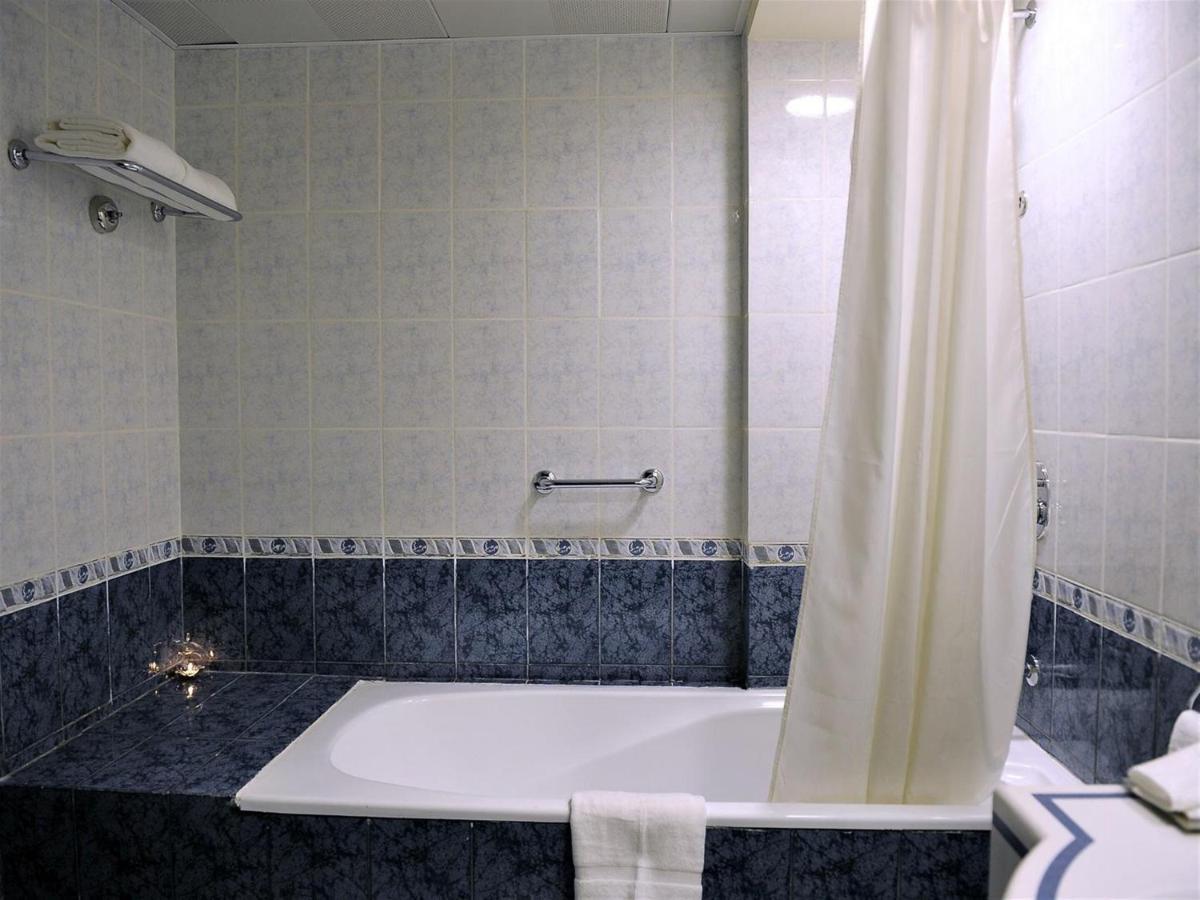 Signature Inn Hotel Deira Dubai Bagian luar foto