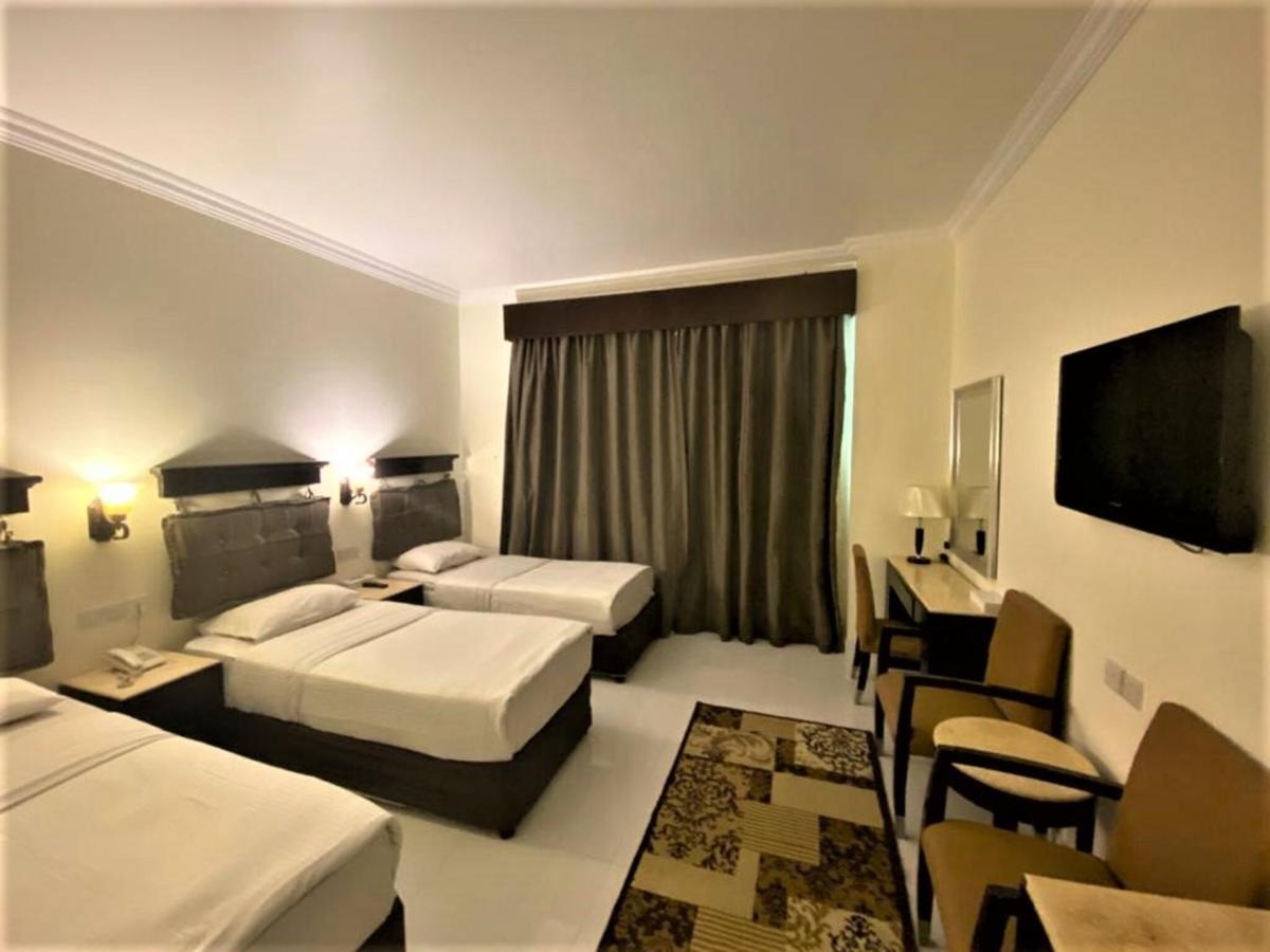 Signature Inn Hotel Deira Dubai Bagian luar foto