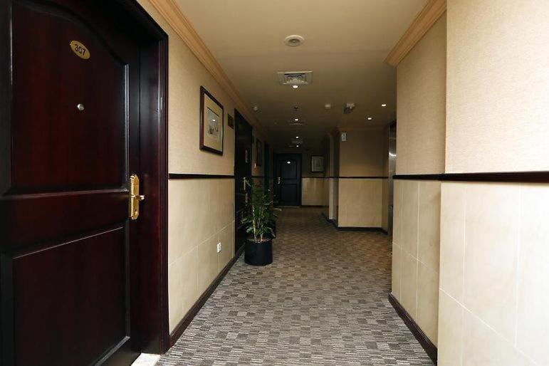 Signature Inn Hotel Deira Dubai Bagian luar foto